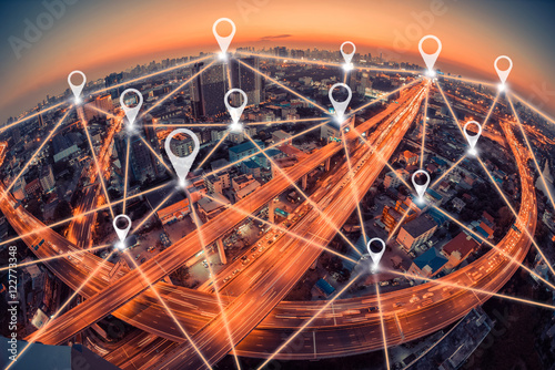 Fotografia Map pin flat above city scape and network connection concept