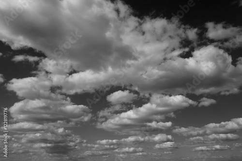 Naklejka dekoracyjna black and white sky