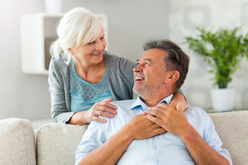 Poster - Senior couple at home
