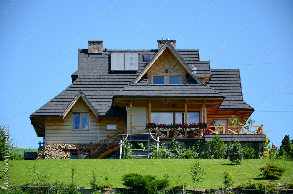 Wooden house in the mountains (The Tatras in Poland) - obrazy, fototapety, plakaty 
