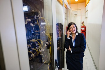 Aufkleber - Technician talking on mobile phone