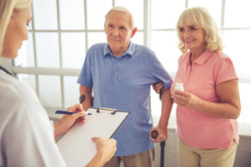 Wall Mural - Doctor and old people