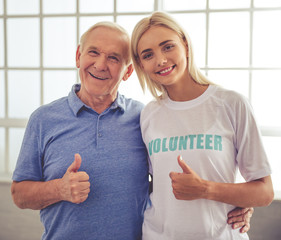 Wall Mural - Volunteer and old people