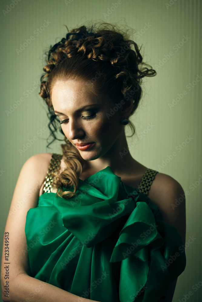 brown hair green dress Glamorous woman with dark red wears beautiful Stock Photo Crafted from stretch crepe BG-001-WHITE Mini Dress Gold Mesh Size:M (8/10)