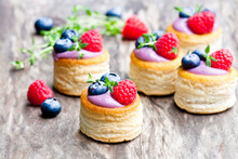 Puff  Pastry Stuffed With Soft Blueberry Curd With Berries And T