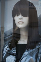 Wall Mural - mannequin vitrine de mode