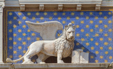 Venetian Zodiac Clock