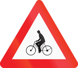 Belgian warning road sign - Cyclists crossing