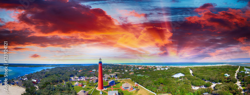 Cuadros en Lienzo Florida Lighthouse, Ponce de Leon aerial view