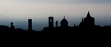 Fototapeta  - Skyline di Bergamo, Città Alta all'alba