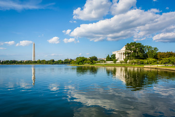 Canvas Print - The Washington Monument, Thomas Jefferson Memorial and Tidal Bas