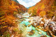 bunte Herbstfarben an der Soca, Herbst in Slowenien