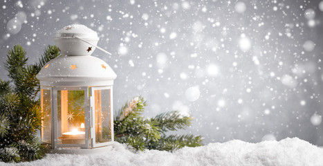 Wall Mural - lantern with snowfall