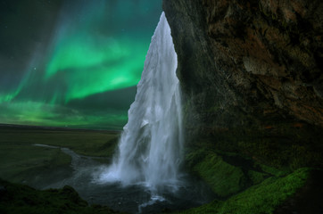 Wall Mural - iceland seljalandsfoss waterfall