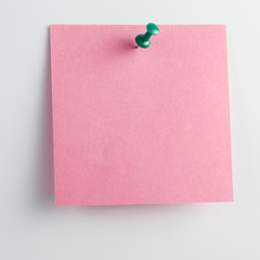 Poster - Blank sticky note with pushpin isolated on white background
