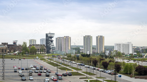 Dekoracja na wymiar muzeum-slaskie-i-wysoki-budynek-mieszkalny-katowice-polska
