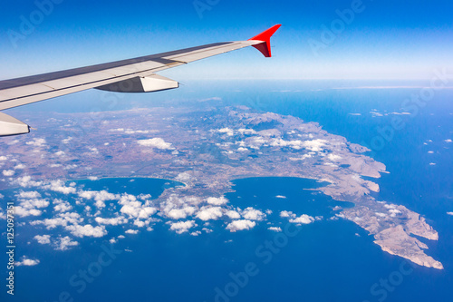 Fotografie, Obraz Landeanflug auf Mallorca am Cap Formentor
