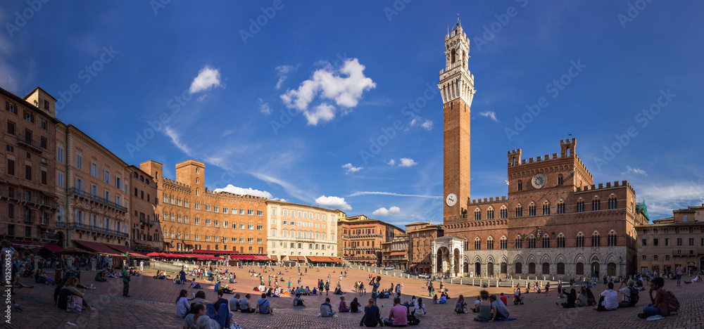 Piazza del Campo in Siena, Italien  - obrazy, fototapety, plakaty 