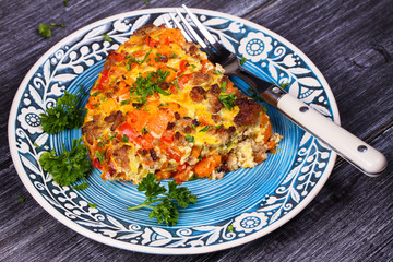 Canvas Print - Butternut squash and sausage frittata. Pumpkin, meat, red pepper and egg casserole