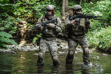 Wall Mural - army rangers in the mountains