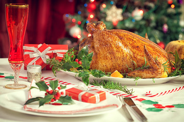 Christmas decoration table setting - turkey dinner 