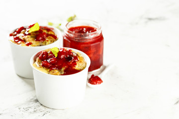 Sticker - Bread pudding with strawberry jam