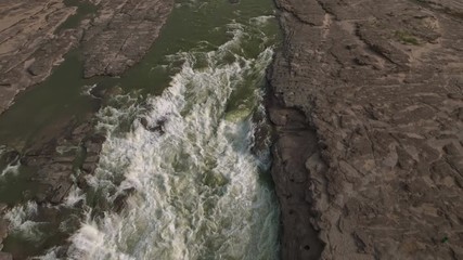Wall Mural - yellow river hukou waterfalls china