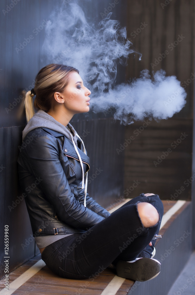 how to get cigarette delivered Cigarettes Delivery Time In London Cigarette Delivery