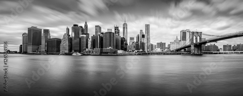 Plakat Manhattan z Brooklynu (B &amp; W)