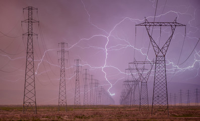 High voltage power lines and lightning