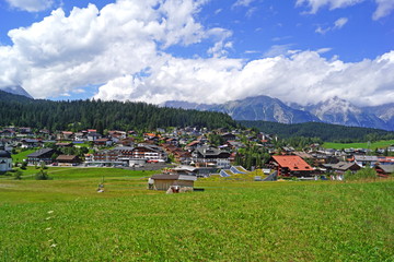 Sticker - SEEFELD ( Tirol ) - Stadtpanorama