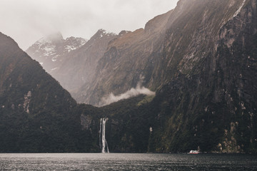 Wall Mural - Majestic Stirling Falls, Milford Sound, Fiordland, South Island,