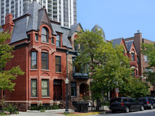 well preserved houses, Old Town Chicago