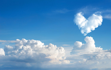 Wall Mural - romantic heart cloud abstract blue sky and cloud nature backgrou