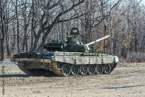 Obraz na plátně Russian tank T-72