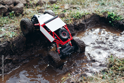 mud car racing toy