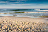 Fototapeta Fototapety z morzem do Twojej sypialni - plaża morska w środku jesieni
