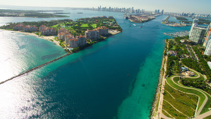 Wall Mural - South Beach, Miami Beach. Florida. Aerial view. Paradise. South Pointe Park and Pier