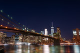 Fototapeta  - ブルックリン橋とニューヨークの夜景