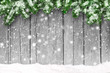 canvas print picture - Holz Hintergrund mit Schnee und Tannenzweigen