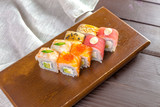 Fototapeta Tęcza - Rainbow Maki Sushi