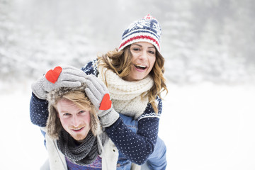 Wall Mural - love winter couple