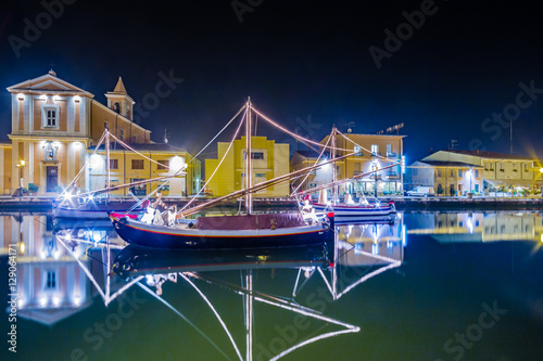 Photographie Décorations de Noël, lumières et berceau marin