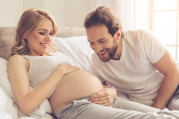 Canvas Print - Happy couple waiting for baby