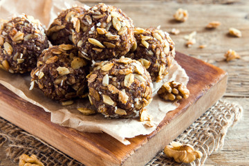 Poster - energy granola bites