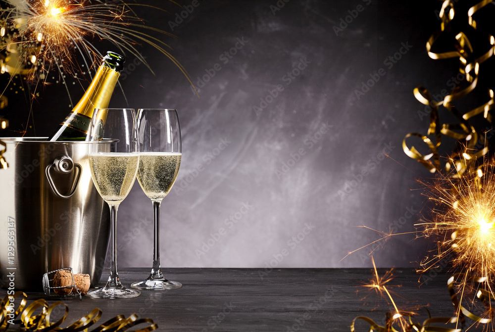 Romantic celebration with sparklers and champagne - obrazy, fototapety, plakaty 