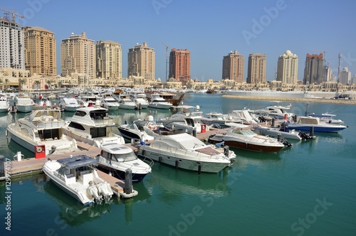 Fotografie, Obraz Harbour view in the Pearl precinct of Doha, Qatar.