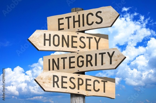 Fotografía Wooden signpost with four arrows - ethics, honesty, integrity, respect - great for topics like business values etc