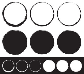 Poster - Grungy circle element set - Circles with smudged, smeared paint