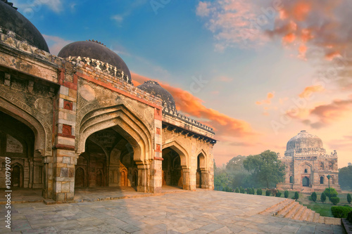 Fotografie, Obraz Bada Gumbad and Sheesh Gumbad Complex at early morning in Lodi Garden Monuments,